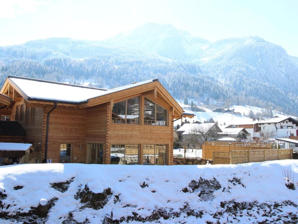 Property building, Winter