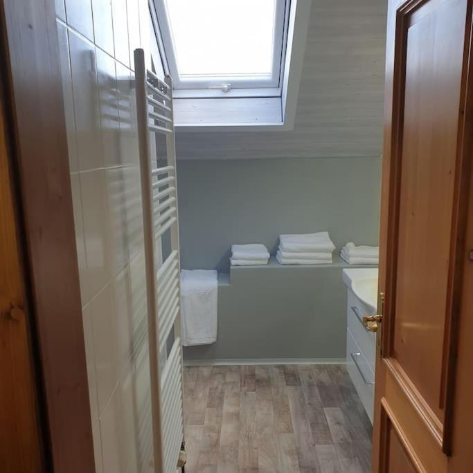 Bathroom, towels