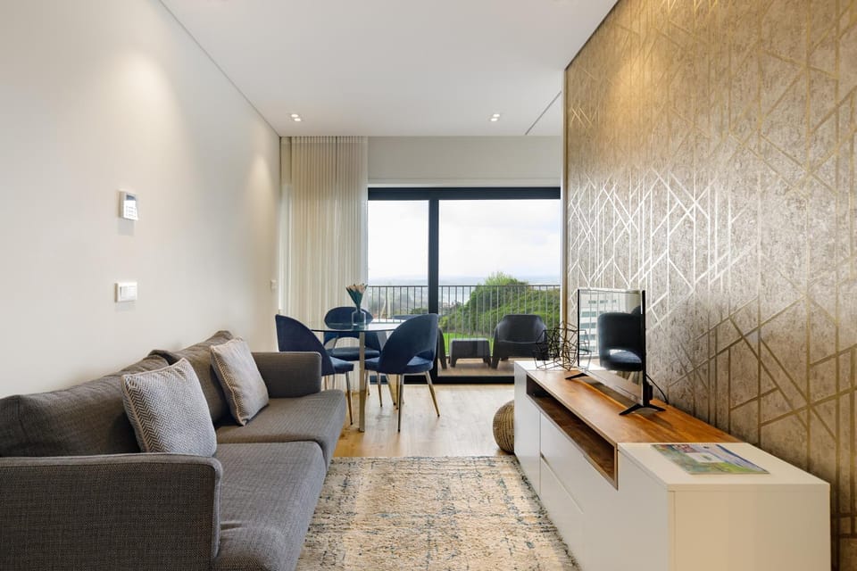 TV and multimedia, View (from property/room), Balcony/Terrace, Living room, Dining area, Dinner, air conditioner