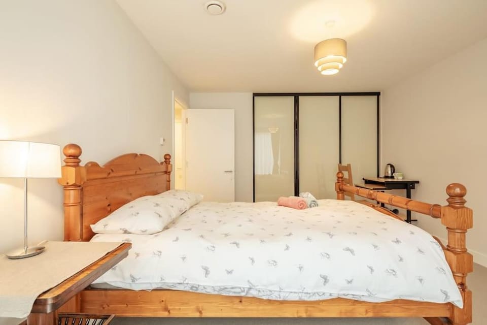 Bed, Bedroom, wardrobe