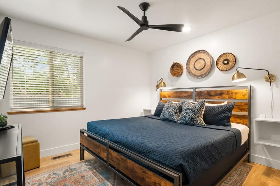 Near Downtown Stylish 2BR With Amazing Patio - 3 House in Moab