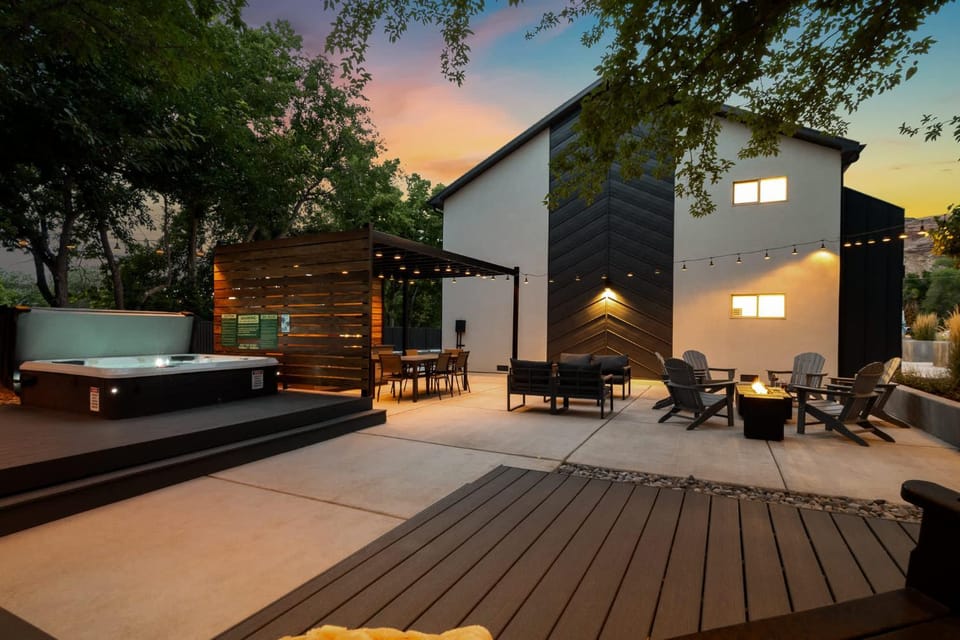 Near Downtown Stylish 2BR With Amazing Patio - #2 House in Moab