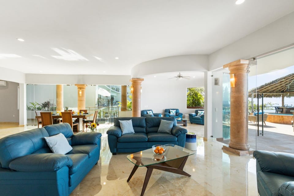 Living room, Seating area, Dining area, Sea view