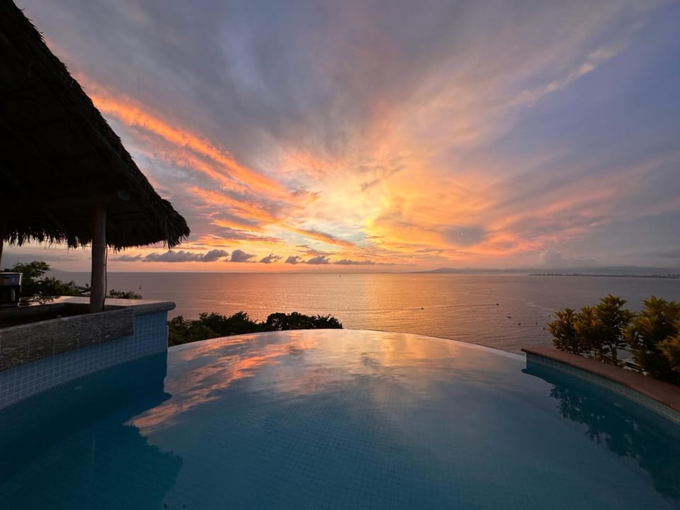 Nearby landmark, Day, Natural landscape, Pool view, Sea view, Swimming pool, Sunset