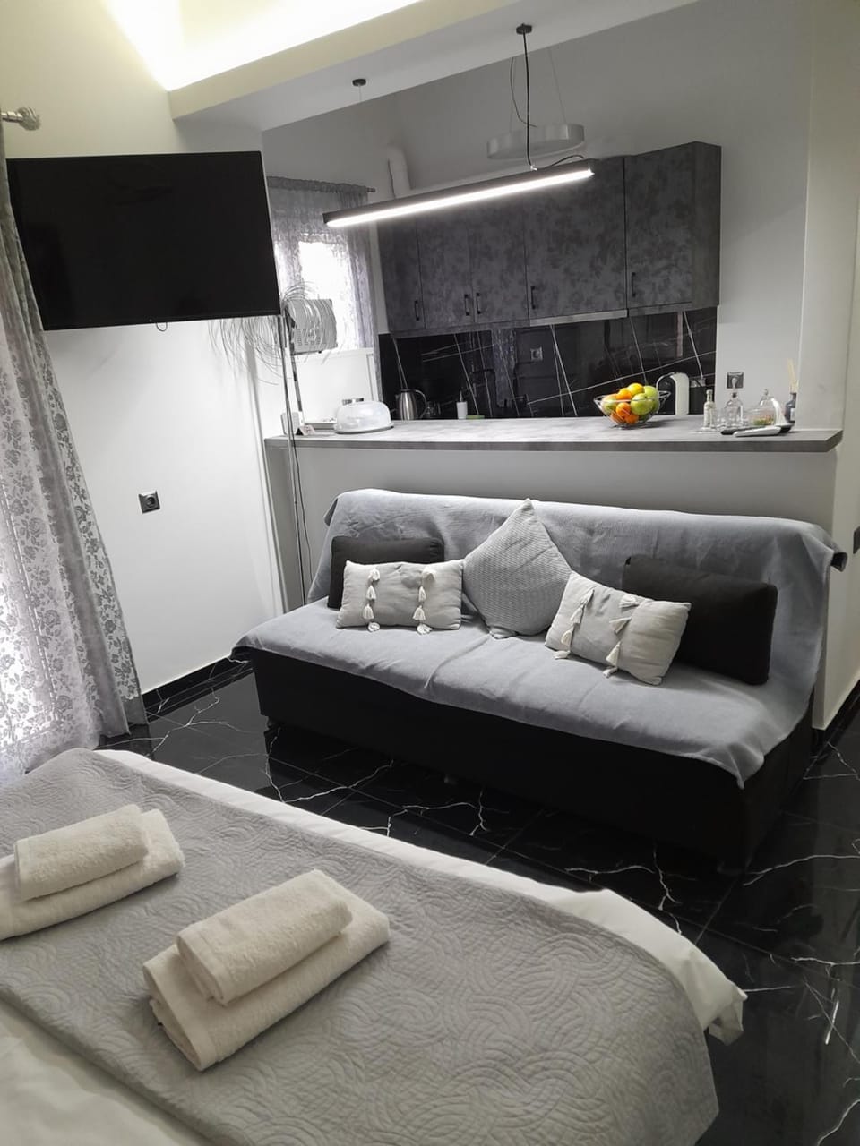 Chris Luxury Studio Apartment in Ioannina