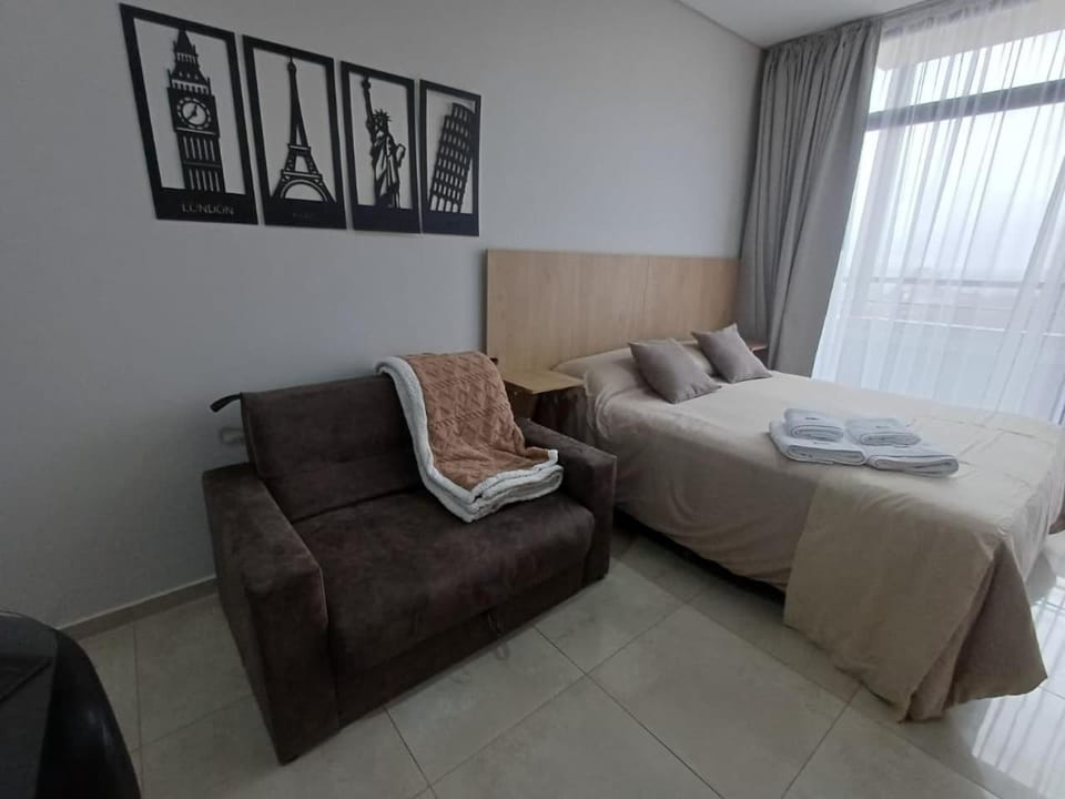Bed, Living room