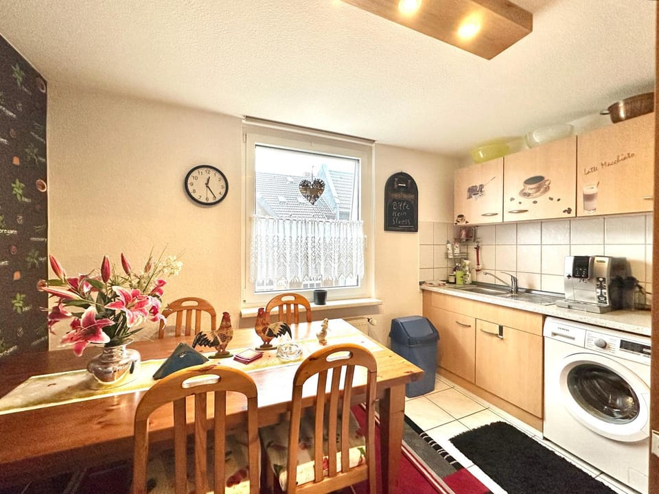 Coffee/tea facilities, Kitchen or kitchenette, Seating area, Dining area, minibar, pet friendly, stove, toaster, washing machine