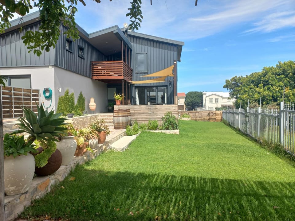 Garden, Balcony/Terrace