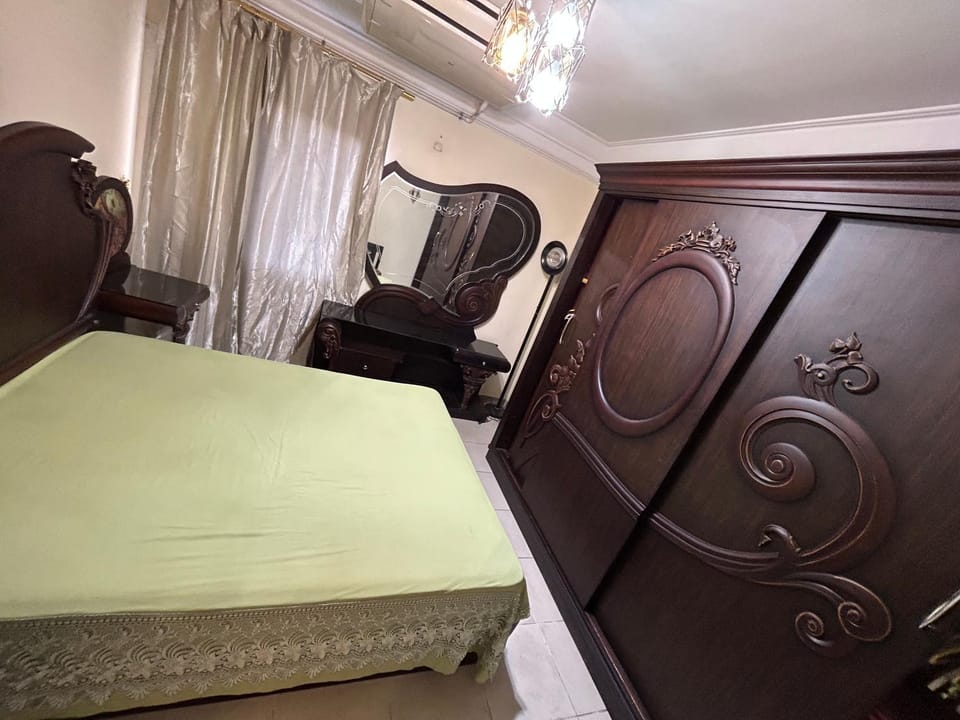 Bed, Photo of the whole room, Bedroom, wardrobe, air conditioner