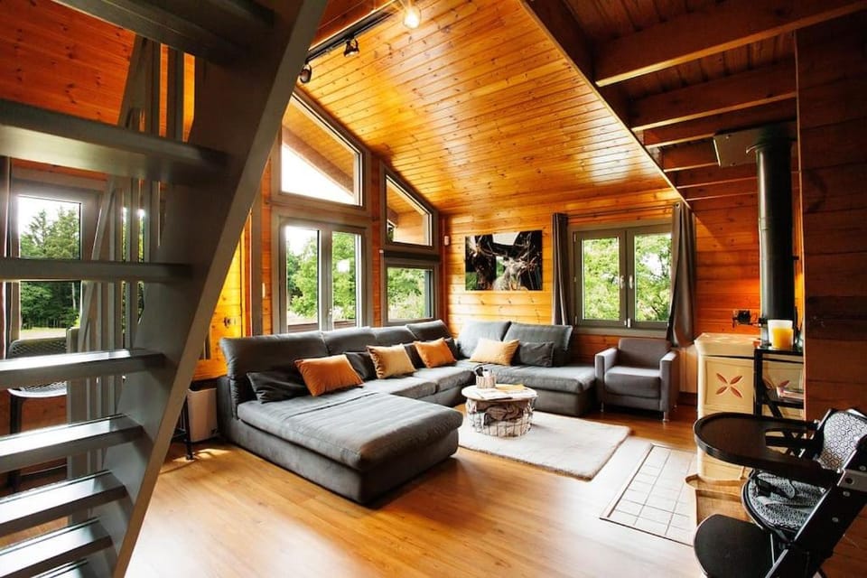 Pétillant Chalet aux 3 étangs avec SPA, Sauna et Véranda Chalet in Vosges