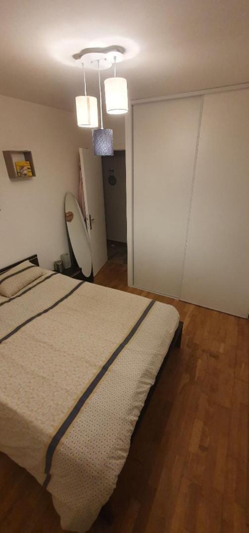 Chambre à 25 min du circuit des 24h . Vacation rental in Pays de la Loire