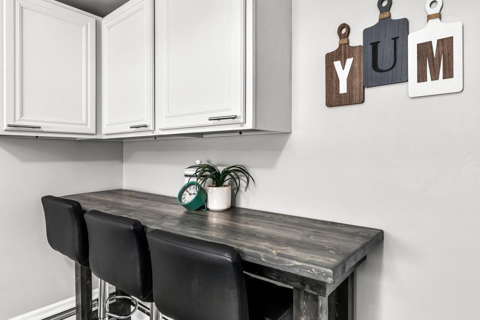 Duplex Style Home in Shelby Township- 2 flats Apartment in Shelby Township