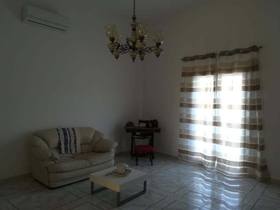 Living room, air conditioner