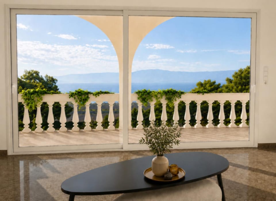 Living room, Sea view