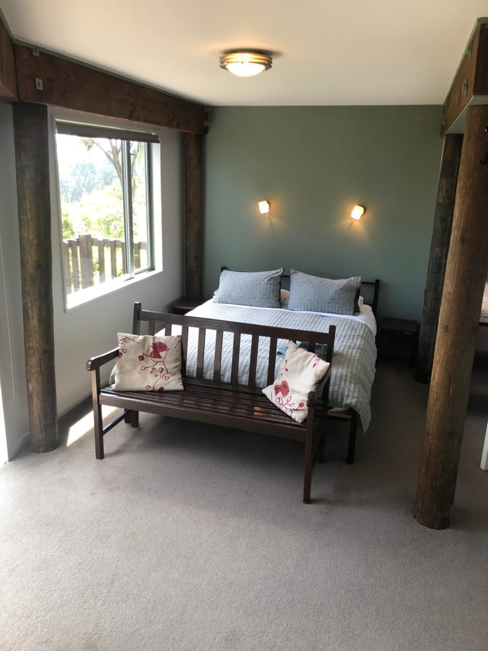 Bed, Living room