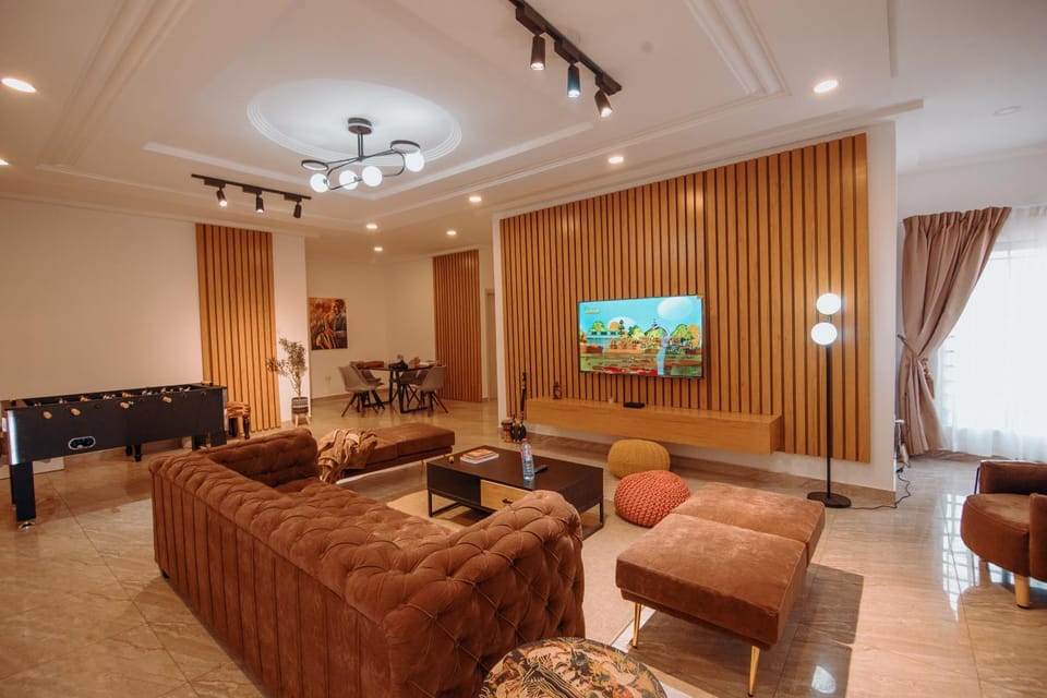 Living room, Seating area
