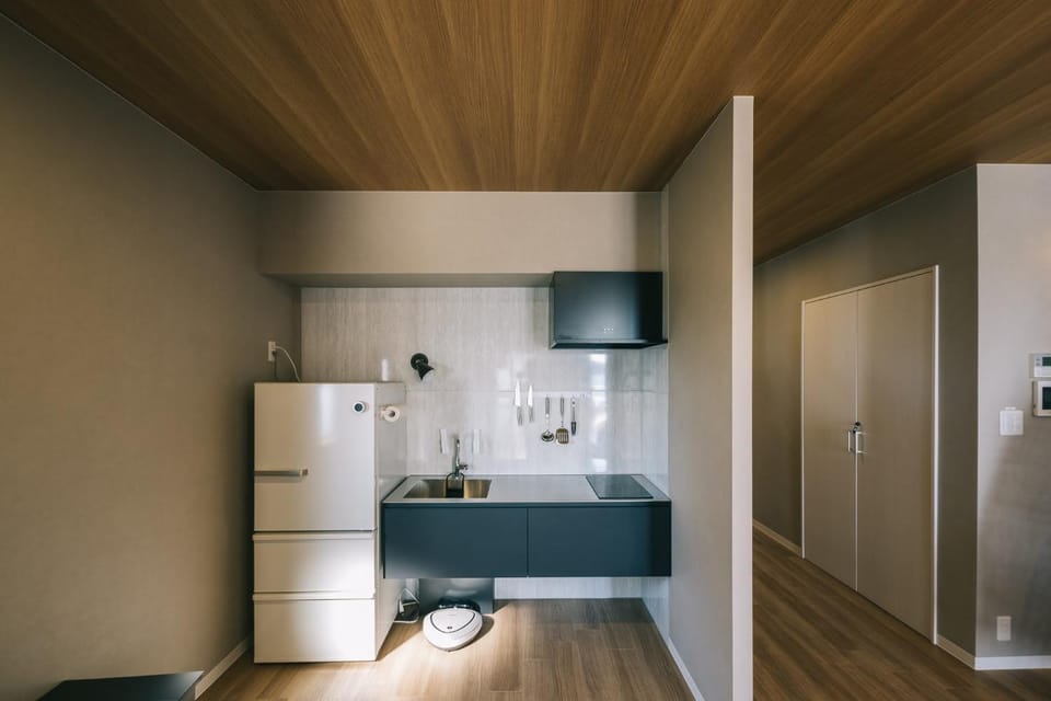 Kitchen or kitchenette