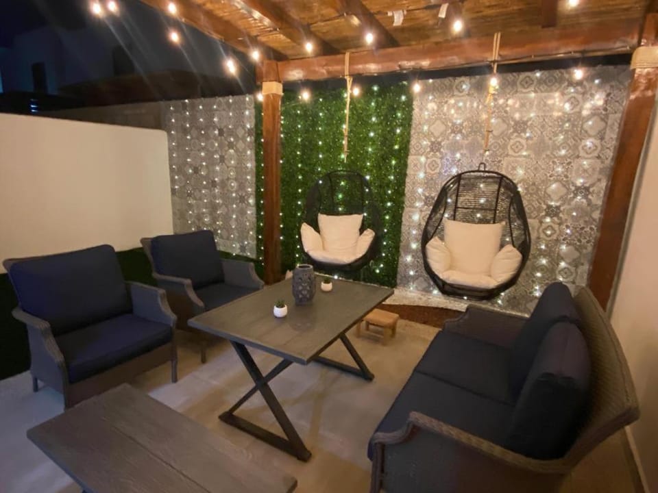 Patio, Balcony/Terrace