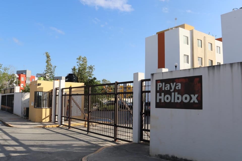 Property building, Facade/entrance, Street view
