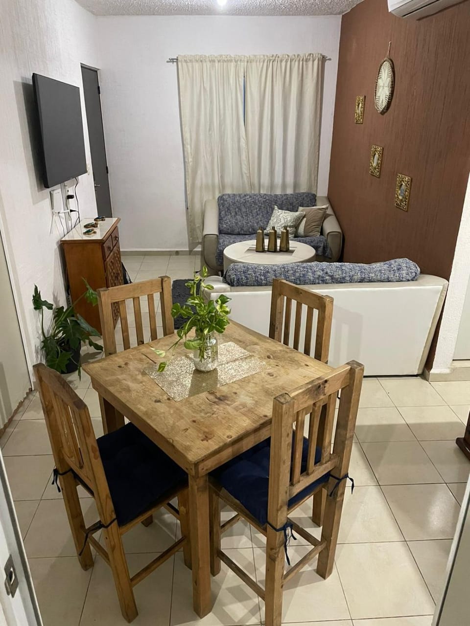 TV and multimedia, Living room, Dining area
