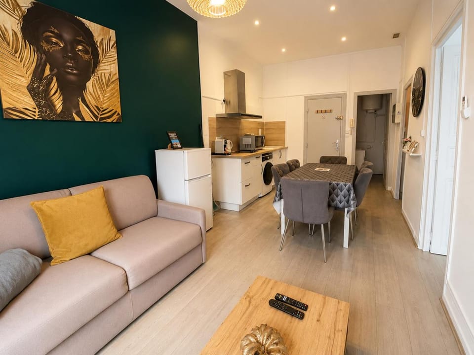 Cosy & Clim Parfait jusqu'à 6 voyageurs bus gare shopping centre Apartment in Béziers