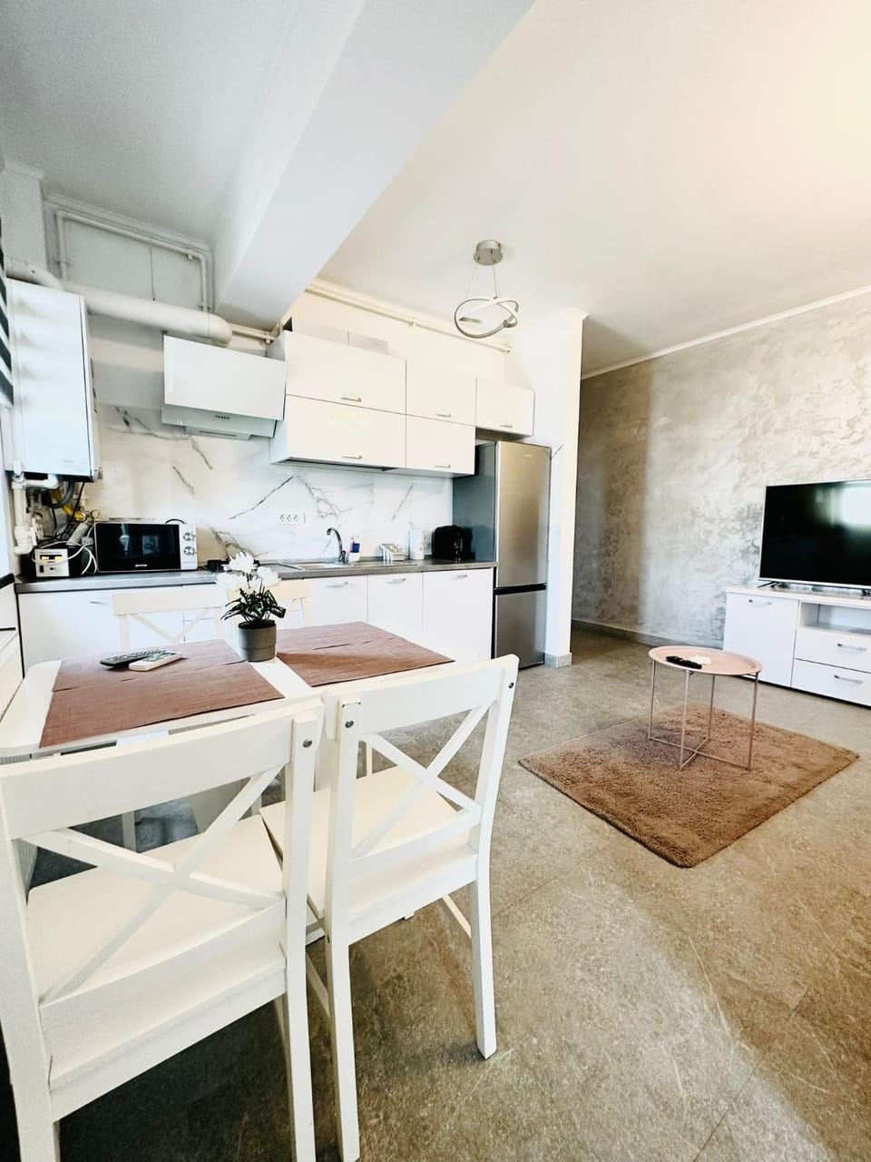 TV and multimedia, Kitchen or kitchenette, Living room, Seating area, Dining area, pet friendly, stove