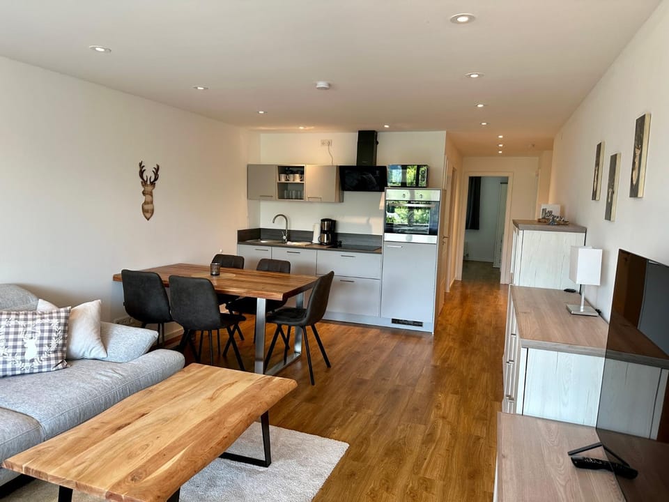 Apartment BERGseetraum - Bergblick, neu renoviert, gemütlich, familienfreundlich Apartment in Schliersee