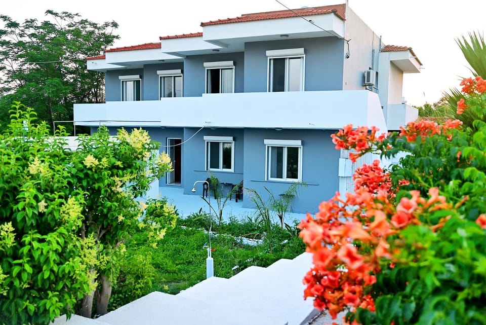 Property building, Garden