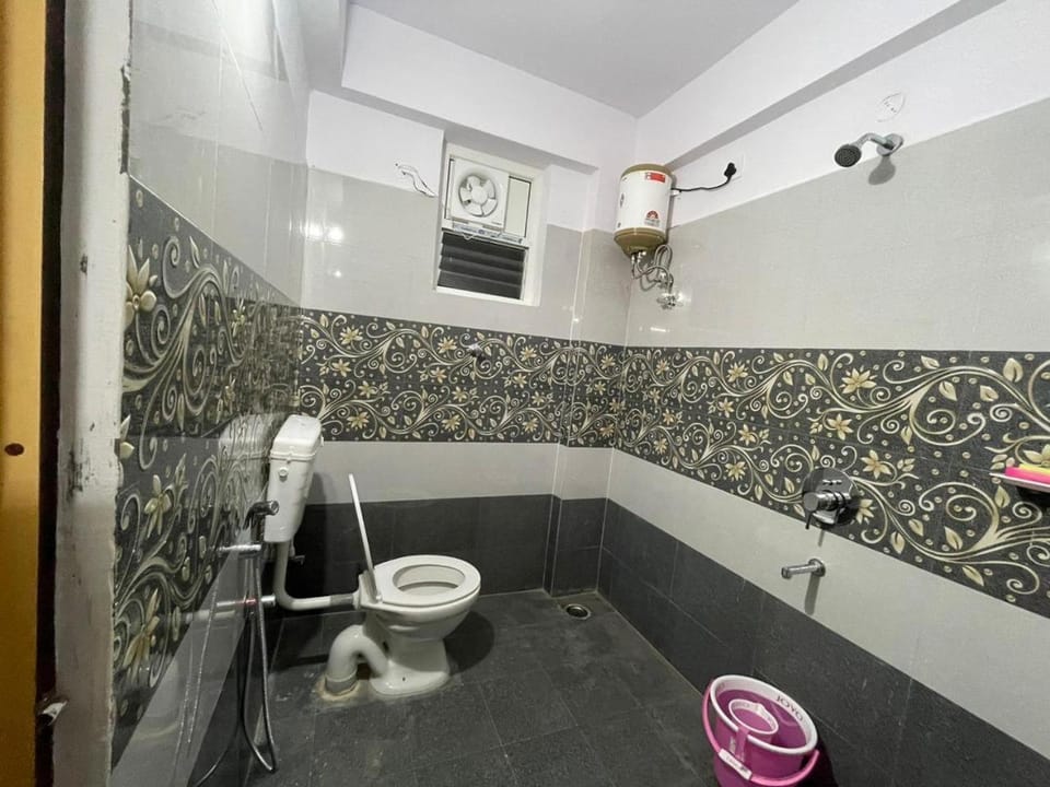 Servostay 3 BHK Fully Furnished in Vizag with Parking - 1st Floor Apartment in Visakhapatnam