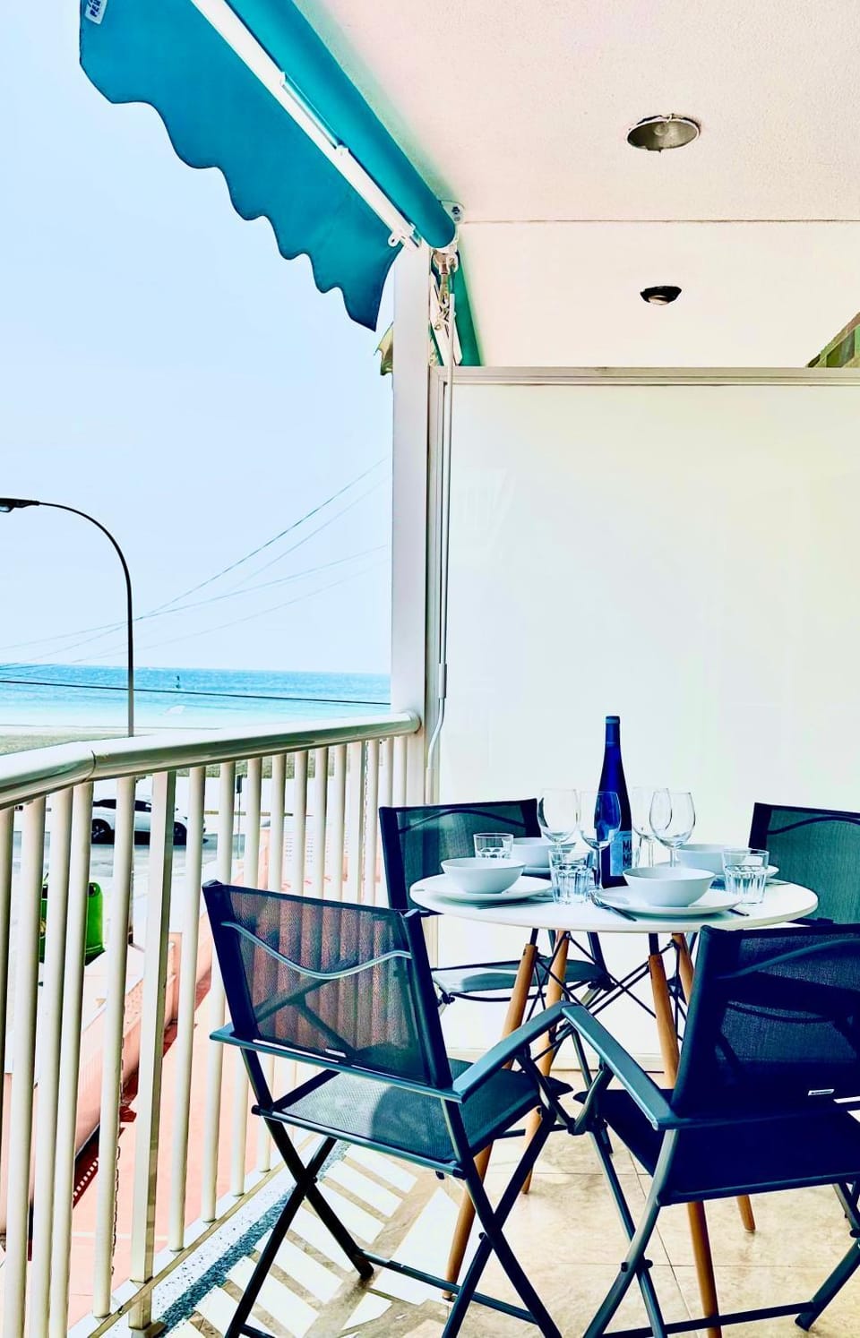 Day, Natural landscape, View (from property/room), Balcony/Terrace, Seating area, Dining area, Beach, Sea view