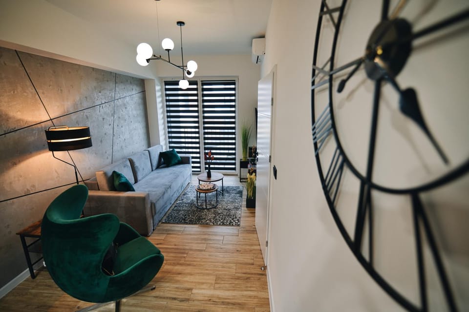 Living room, Photo of the whole room