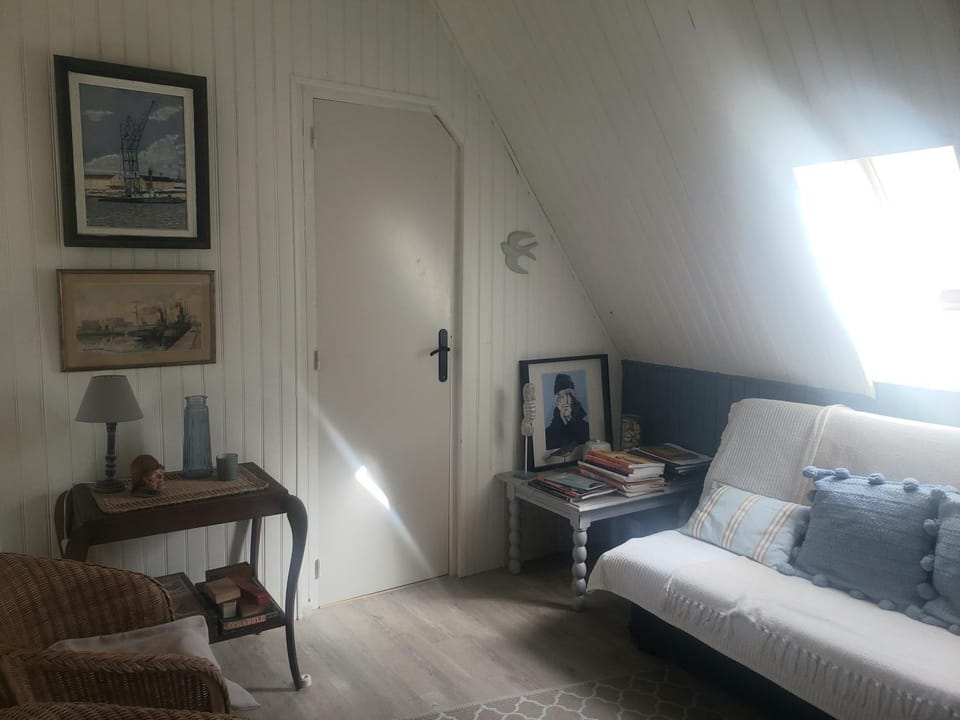 Living room, Seating area, Internal: Not applicable to any particular room