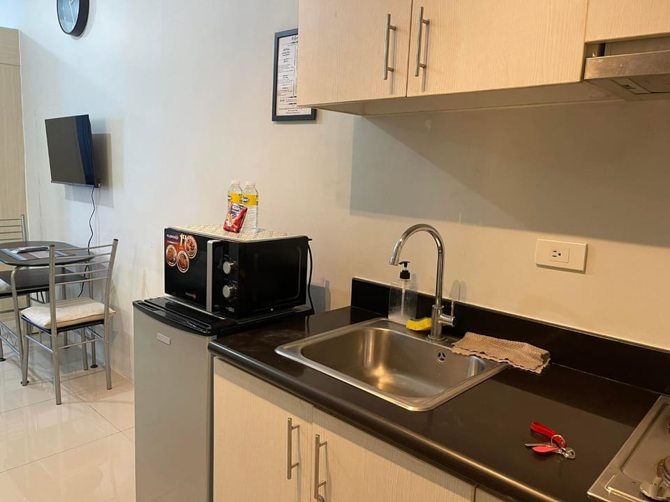 TV and multimedia, Kitchen or kitchenette, Dining area, minibar, stove