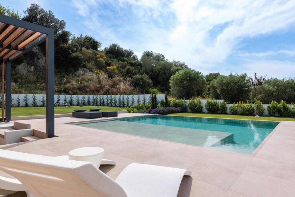 Garden, Swimming pool
