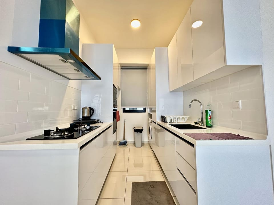Beacon Executive Suites #Georgetown #InfinityPool #15 Apartment in George Town