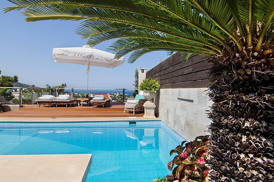 Patio, Day, Natural landscape, Garden, Balcony/Terrace, Garden view, Pool view, Sea view, Swimming pool, Swimming pool, sunbed
