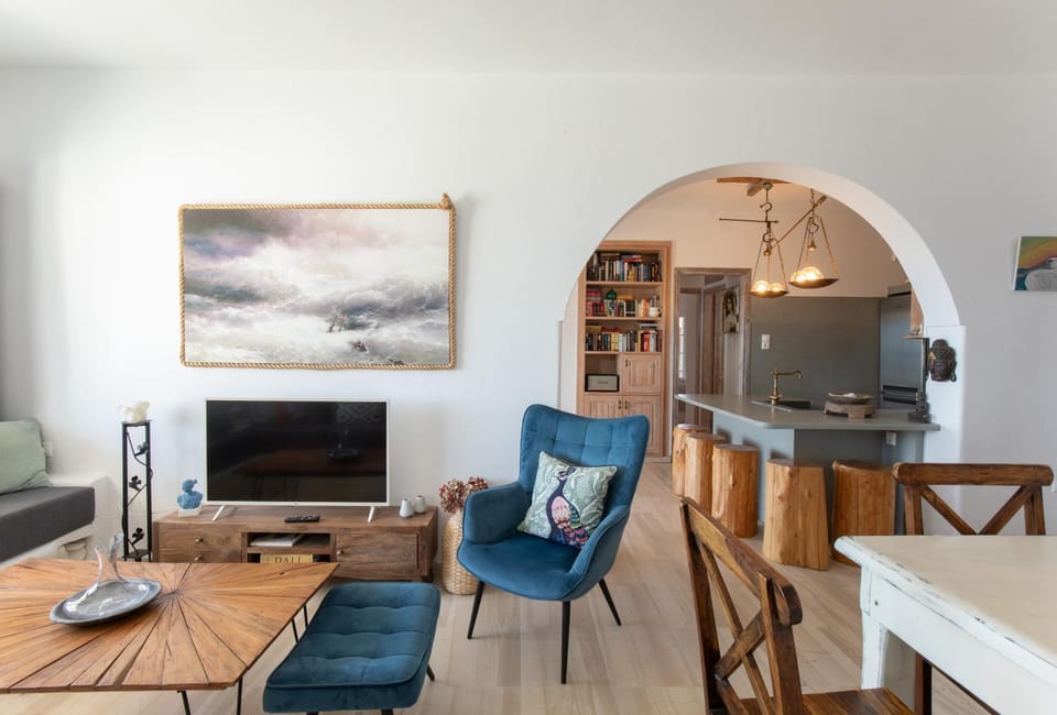 TV and multimedia, Kitchen or kitchenette, Seating area, Evening entertainment