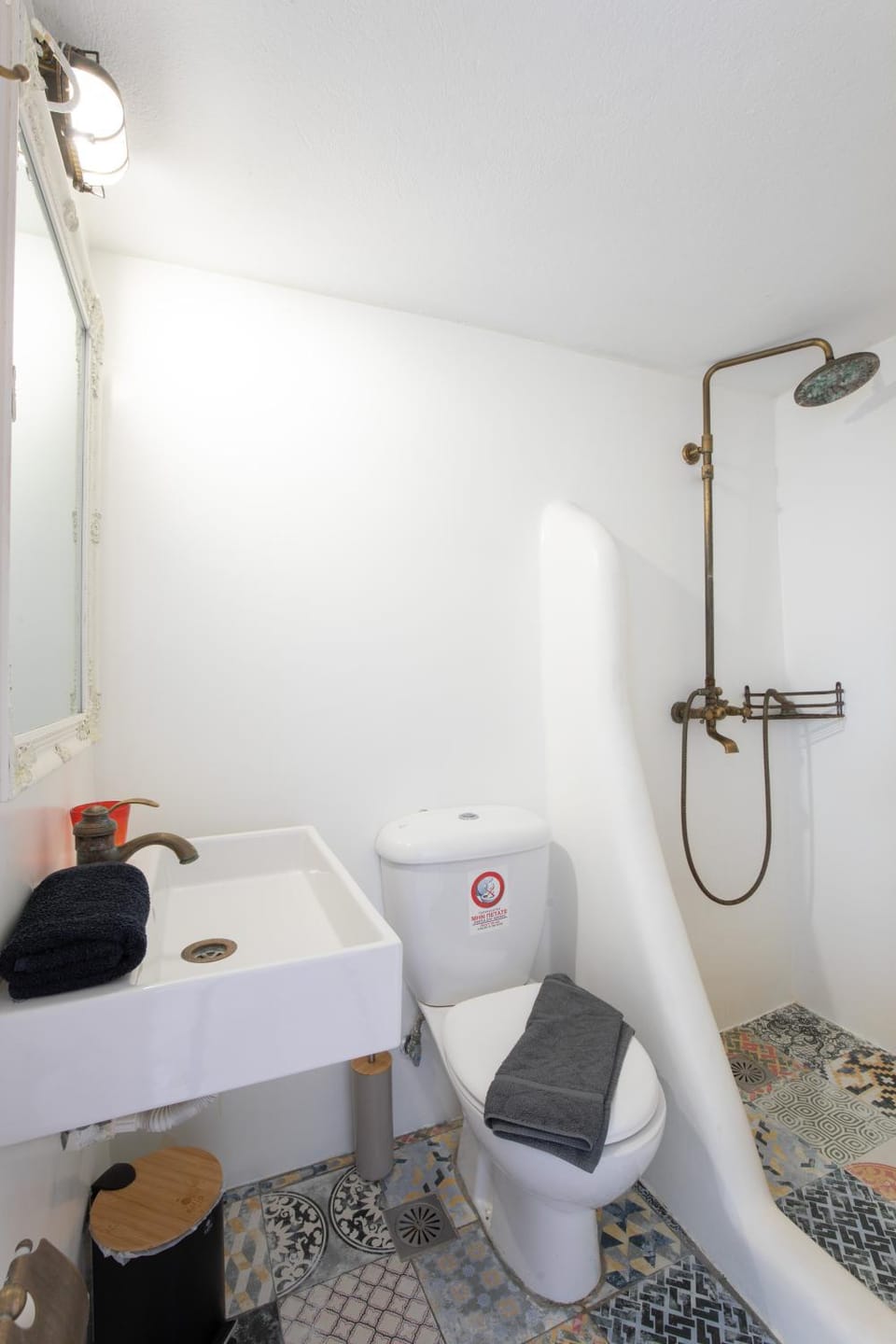Shower, Toilet, Bathroom