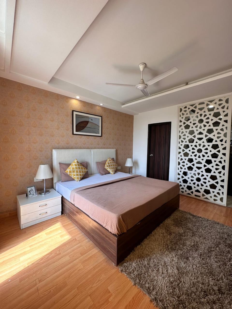 Bed, Bedroom, fireplace