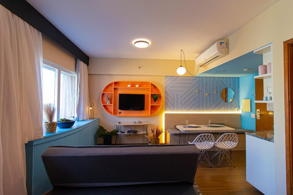 Communal lounge/ TV room, TV and multimedia, Living room, Evening entertainment