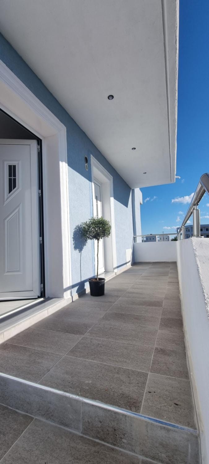 Property building, Balcony/Terrace