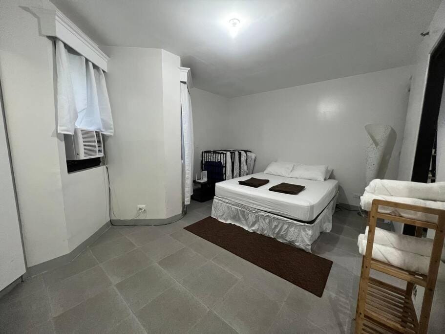 One Bedroom Condo Subic Bay Apartment in Subic