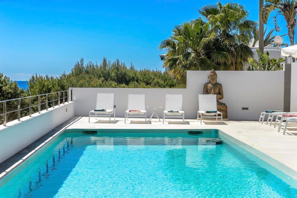 Can Malvinas - Modern Villa with sea views House in Ibiza