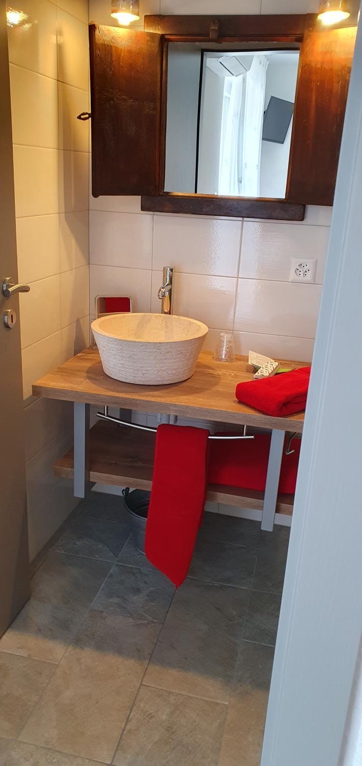 L'Aurosée Bed and Breakfast in Sion