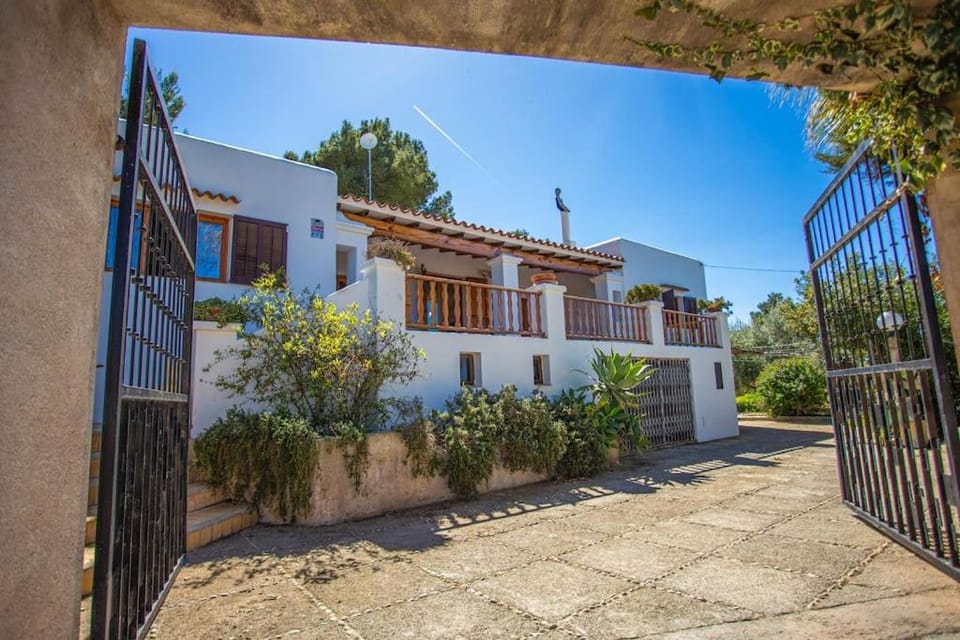 Sa Paissa - Casa de Campo Cala Bassa House in Ibiza