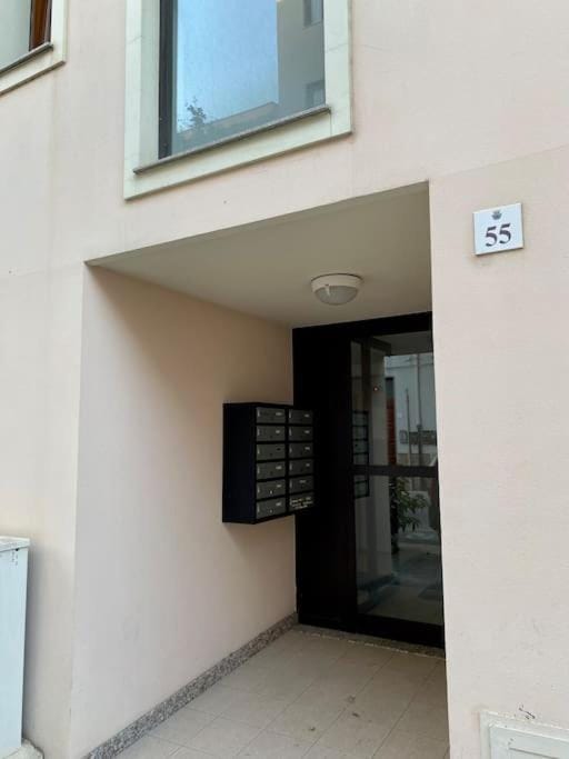 Facade/entrance, Day