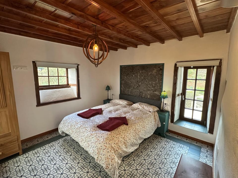 Casa La Piedra House in La Palma