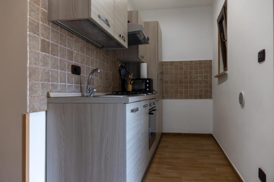 Kitchen or kitchenette, kitchen