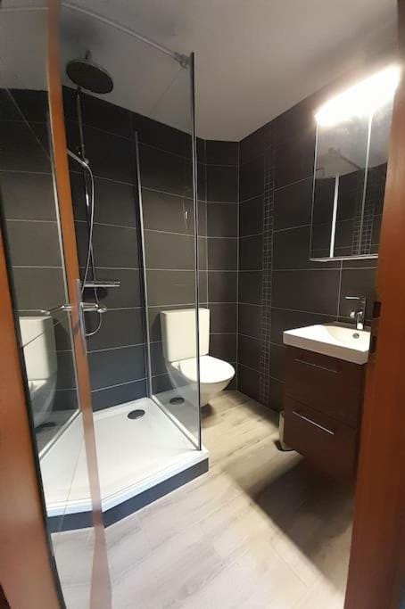 Shower, Toilet, Bathroom