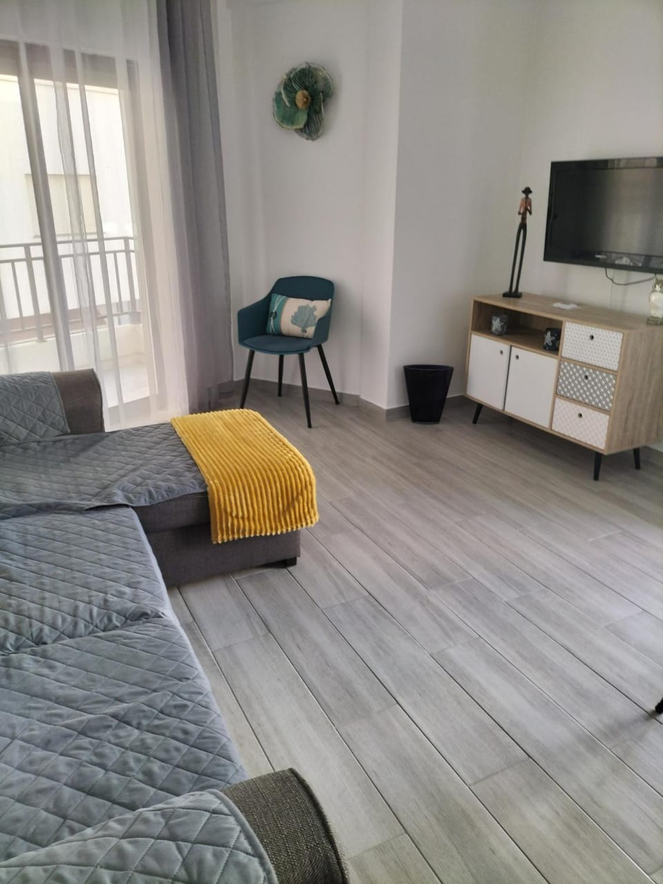 Communal lounge/ TV room, Living room